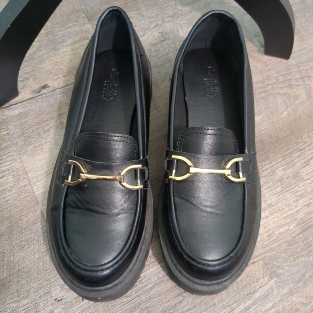 Charlotte Russe y2k black slip on platform loafers 10 Gold buckle Shoes